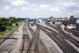 AOS P 0551 Spalding Station from the Foot bridge