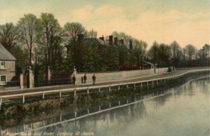 AOS P 1554 manor house and river deeping st james postcard 1906